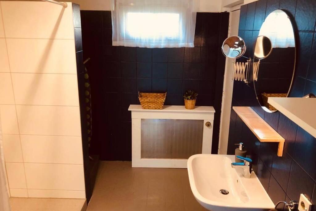 Apartment Haus Im Garten „zentral Und Doch Sehr Ruhig“ Elten